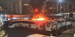 Otogarda panik anları! Yolcu otobüsü alev alev yandı
